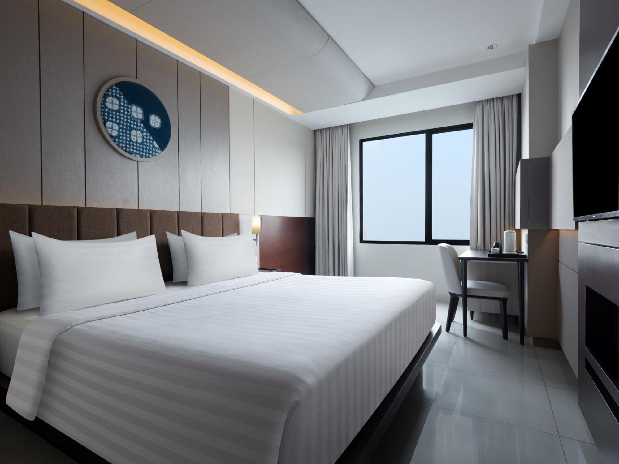 Santika Premiere Bintaro Hotel Serpong Exterior photo