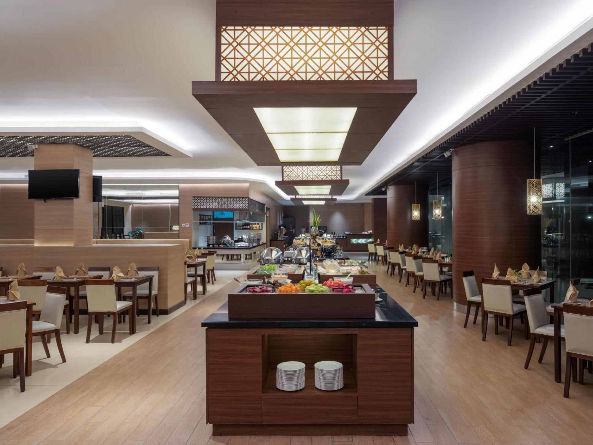 Santika Premiere Bintaro Hotel Serpong Exterior photo