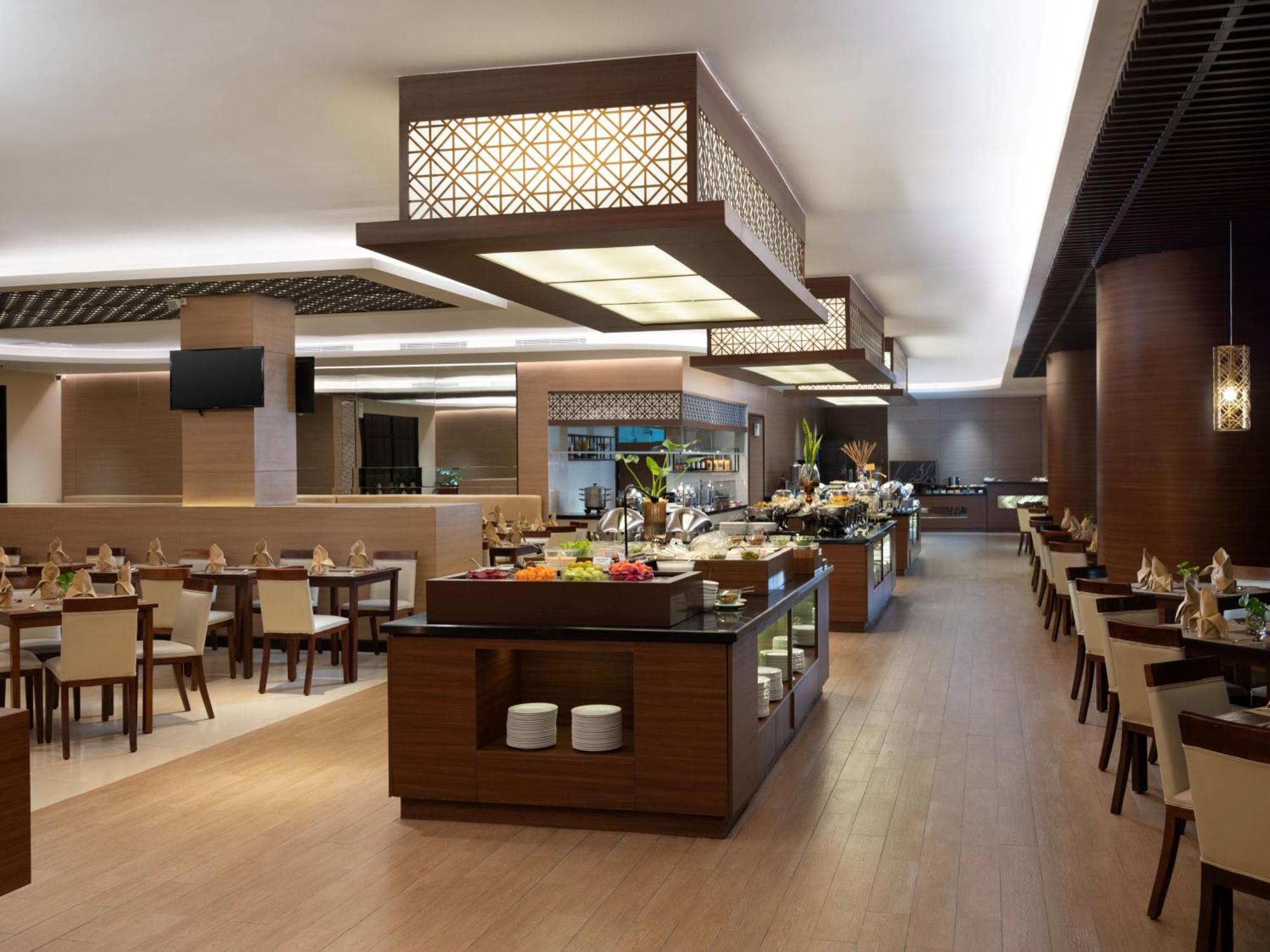 Santika Premiere Bintaro Hotel Serpong Exterior photo