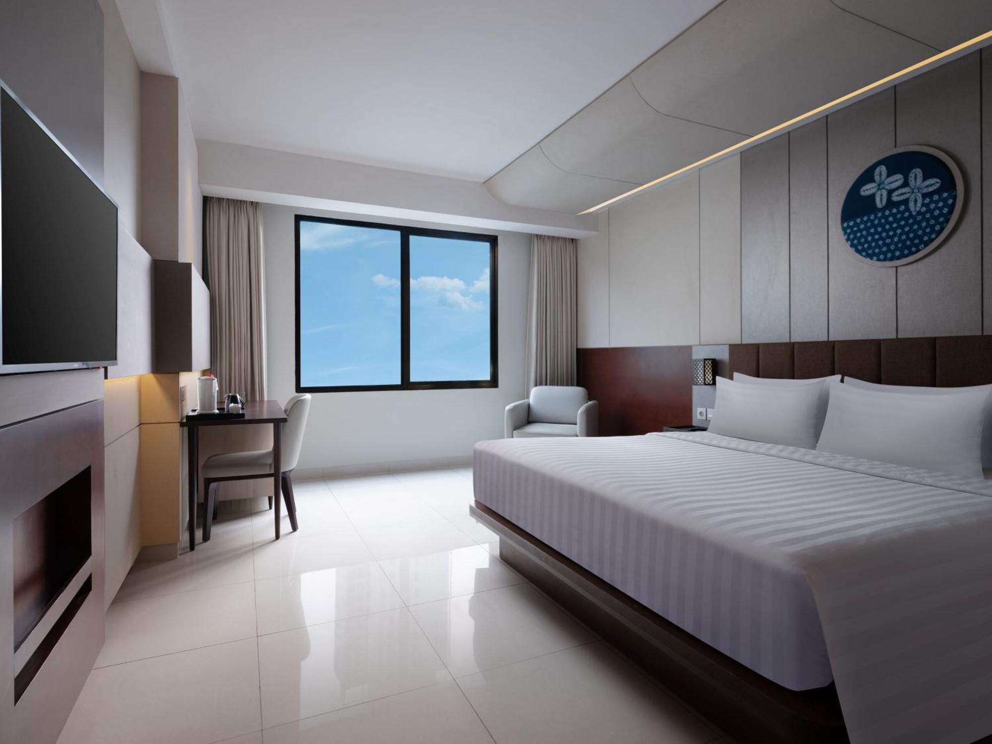 Santika Premiere Bintaro Hotel Serpong Exterior photo