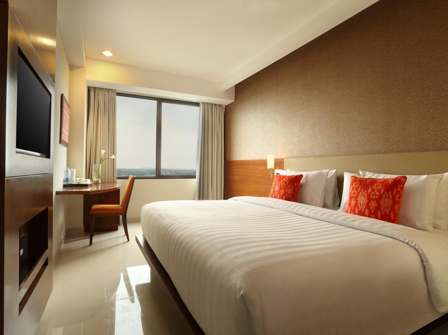 Santika Premiere Bintaro Hotel Serpong Exterior photo