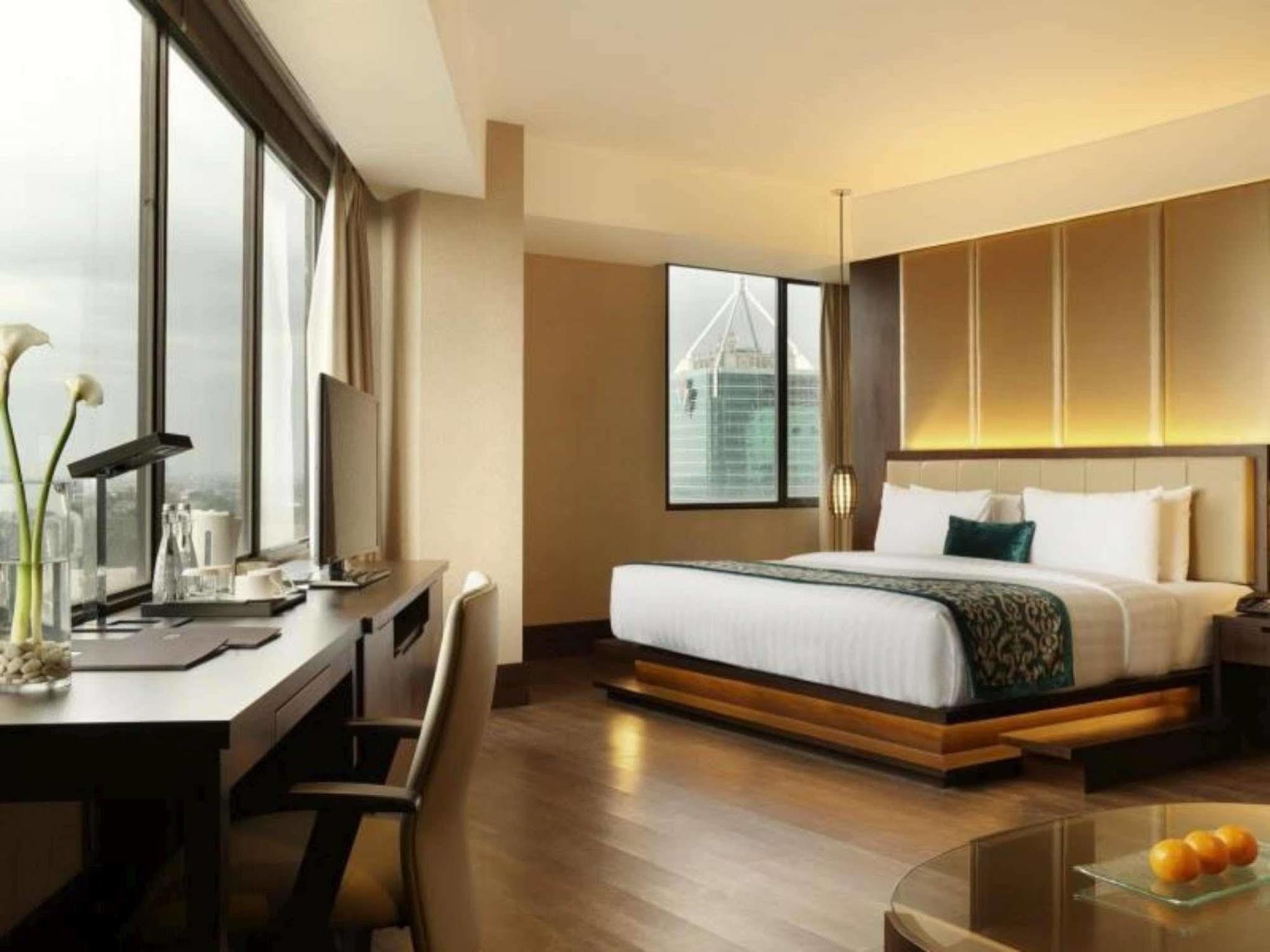 Santika Premiere Bintaro Hotel Serpong Exterior photo